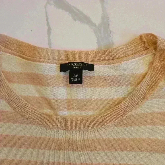 Ann Taylor Womens Sweater 100% Merino Extrafine Wool Small Petite - Picture 5 of 7